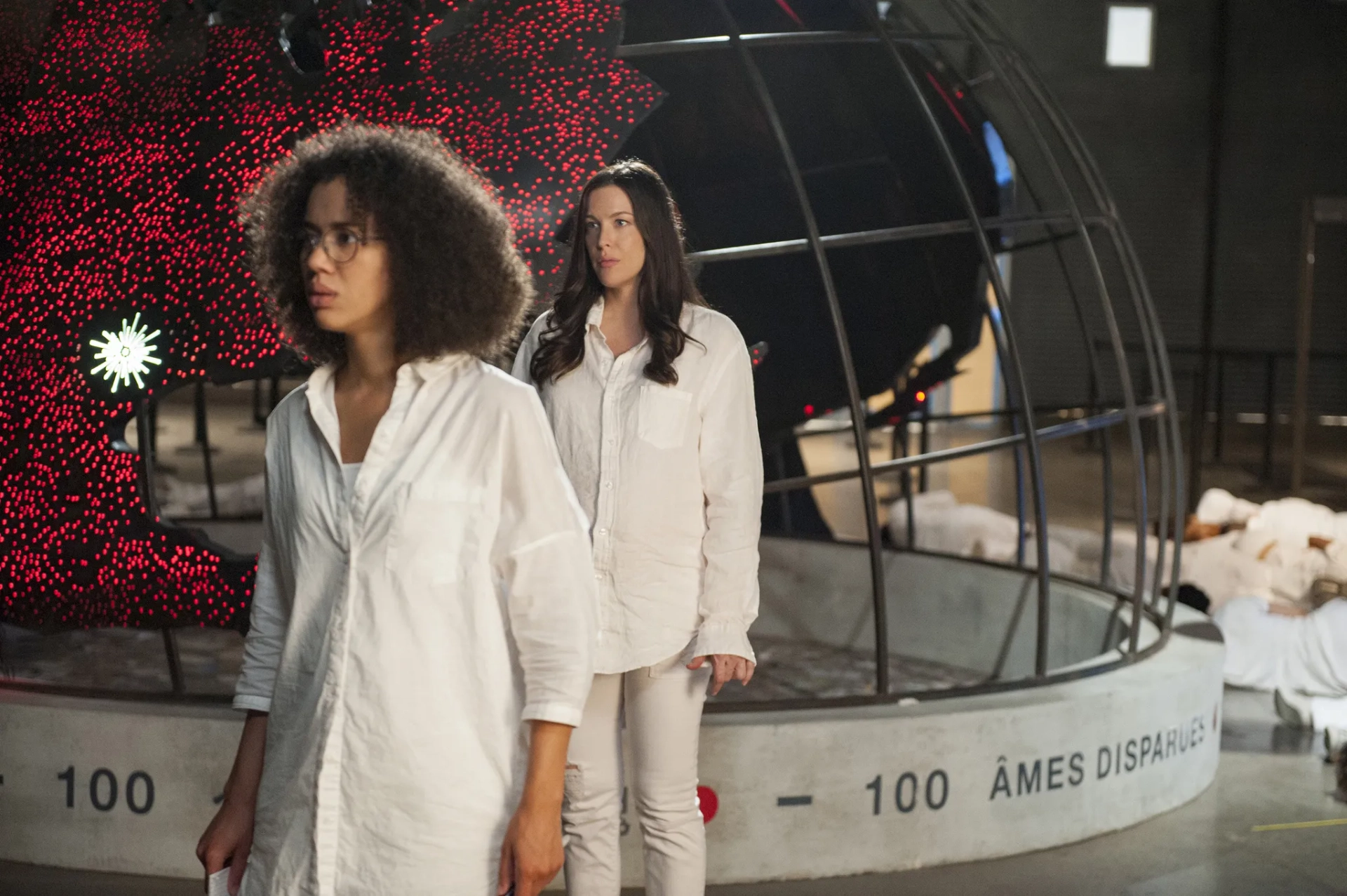 Liv Tyler and Jasmin Savoy Brown in The Leftovers (2014)