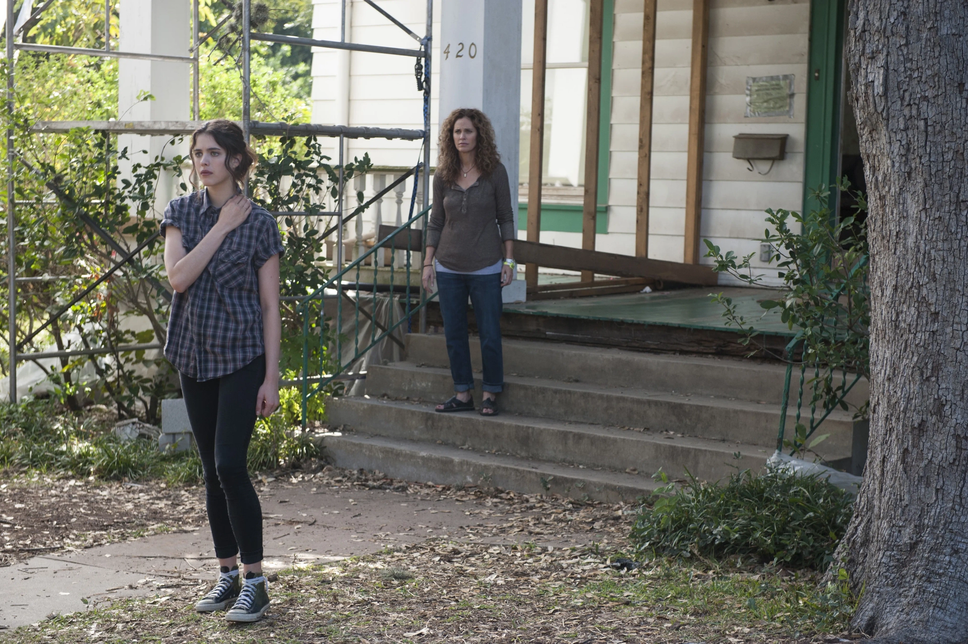 Amy Brenneman and Margaret Qualley in The Leftovers (2014)