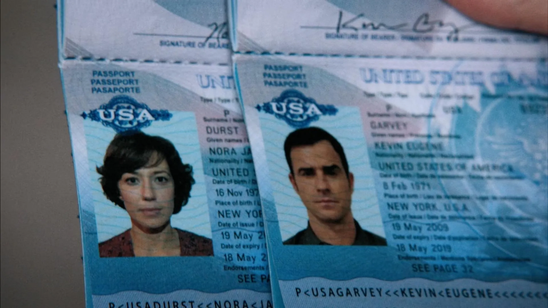 Justin Theroux and Carrie Coon in The Leftovers (2014)