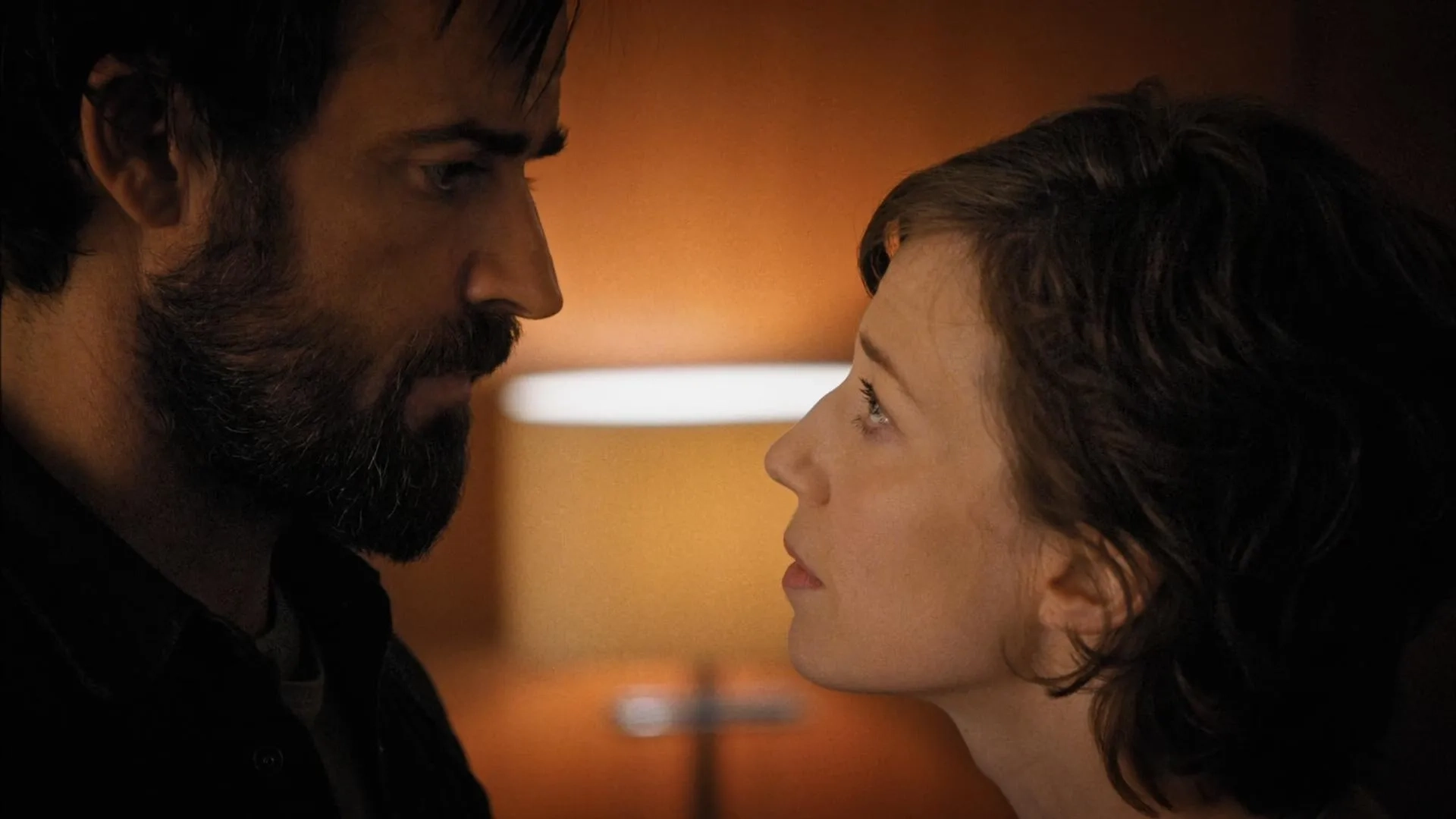 Justin Theroux and Carrie Coon in The Leftovers (2014)