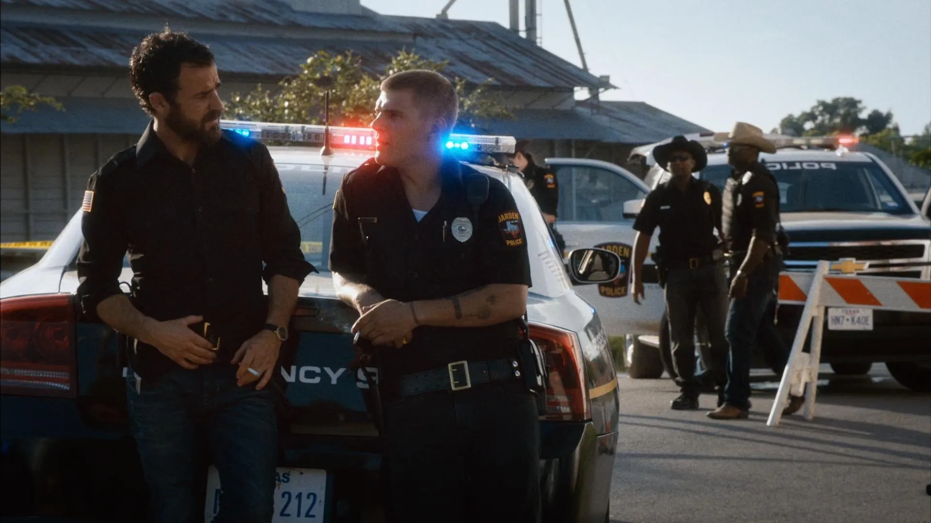 Justin Theroux and Chris Zylka in The Leftovers (2014)