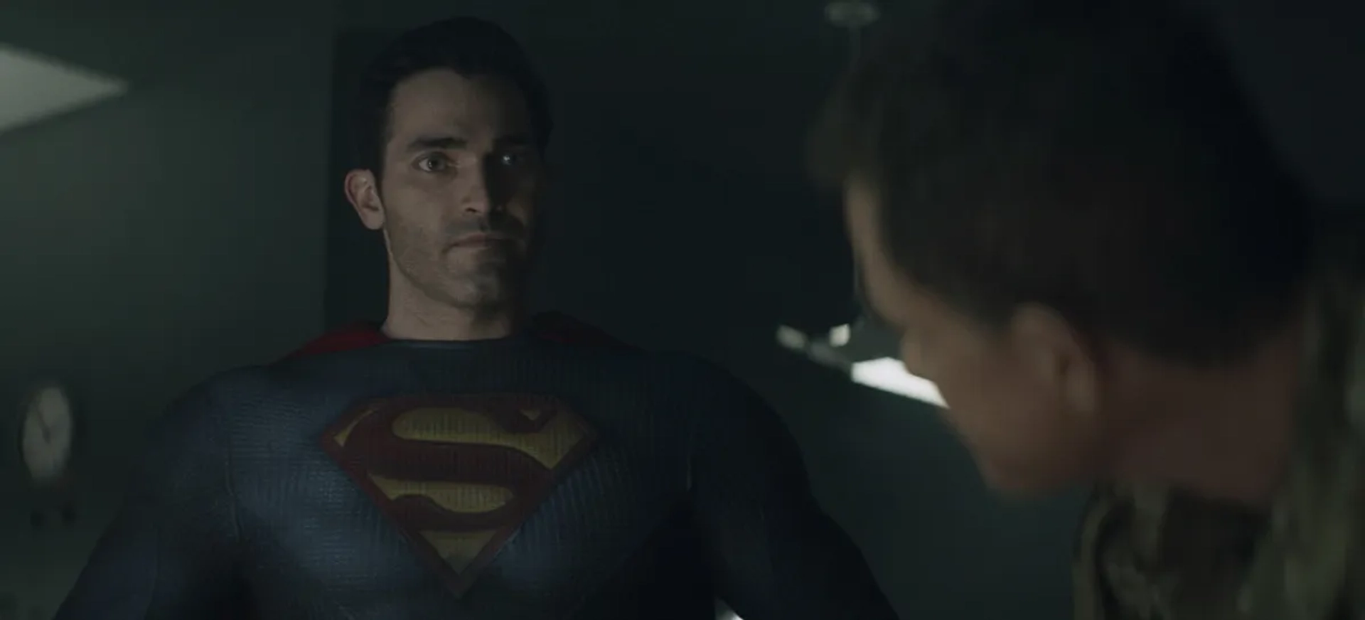 Tyler Hoechlin and Dylan Walsh in Superman & Lois (2021)