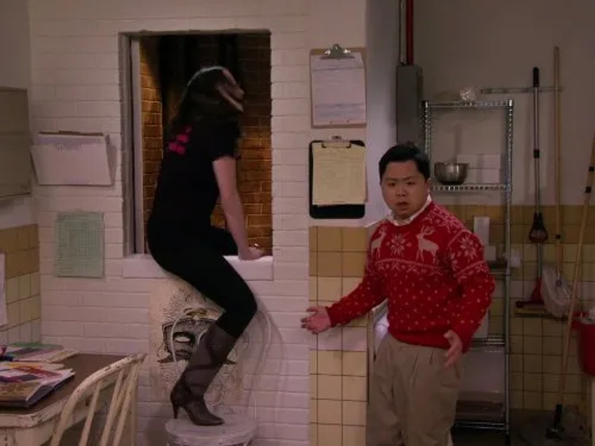 Matthew Moy in 2 Broke Girls (2011)