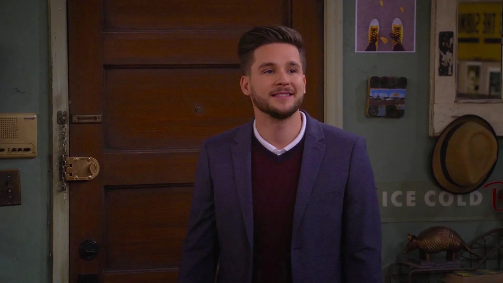 Devon Werkheiser in 2 Broke Girls (2011)