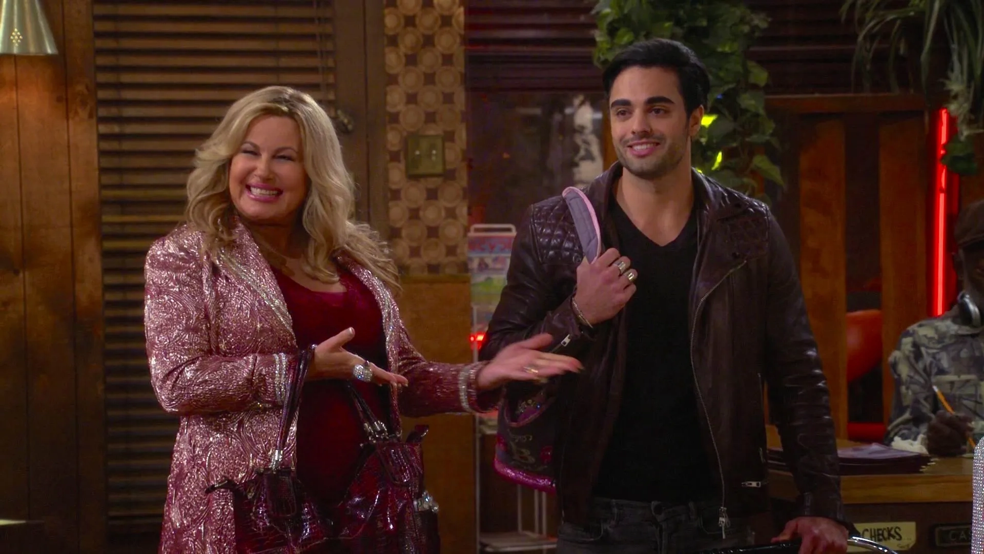 Jennifer Coolidge and Julien Marlon Samani in 2 Broke Girls (2011)