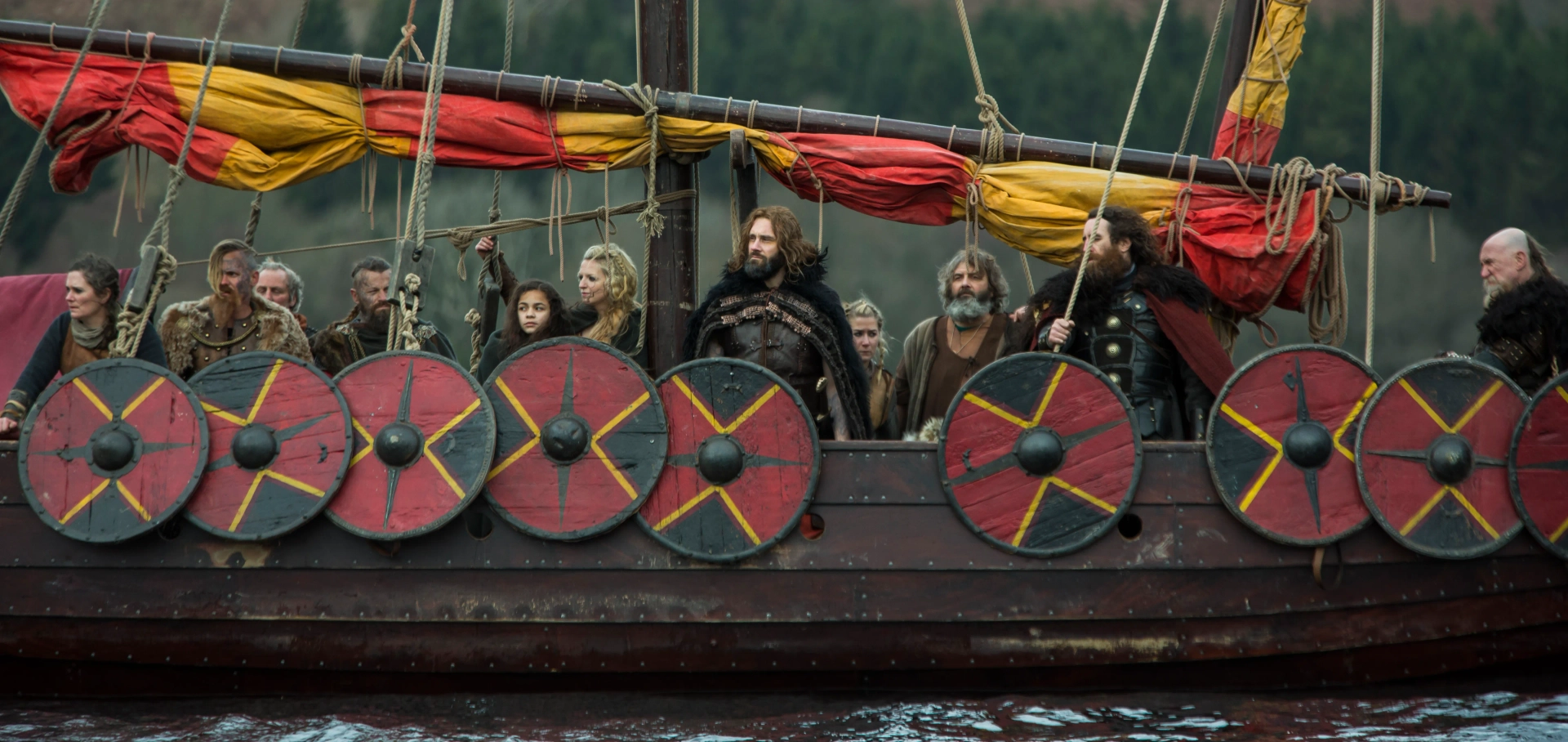 Peter Franzén, Jasper Pääkkönen, Lisa Watson, Clive Standen, and Maude Hirst in Vikings (2013)