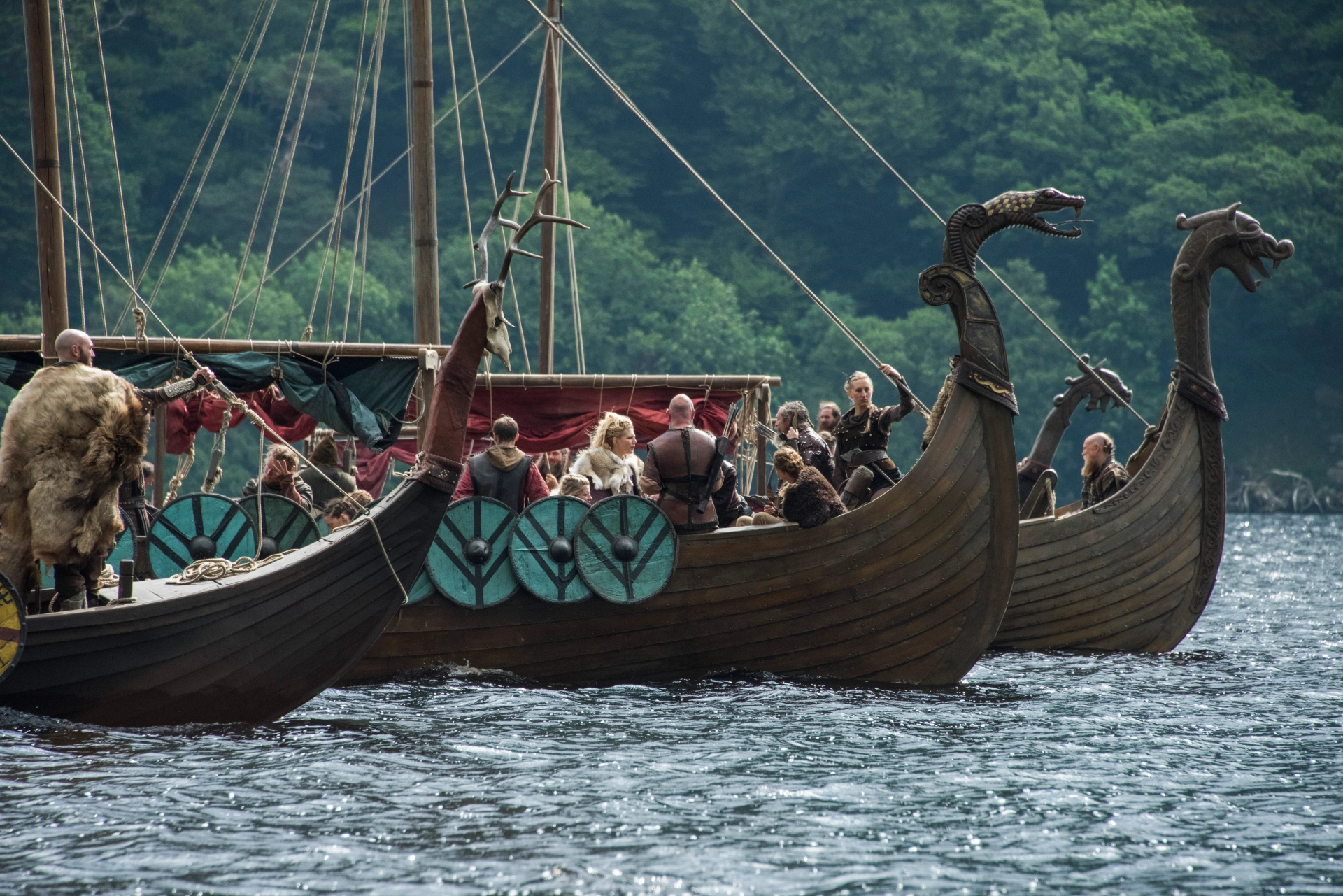 Katheryn Winnick, Katie Castle, Amy Donnelly, and Caroline Simonnet in Vikings (2013)