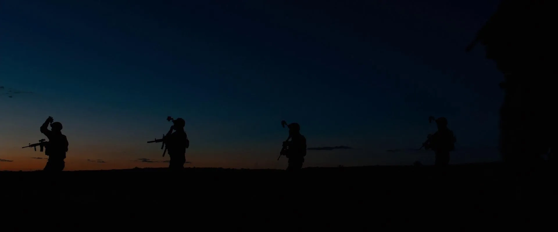 Josh Brolin, Benicio Del Toro, Emily Blunt, and Daniel Kaluuya in Sicario (2015)