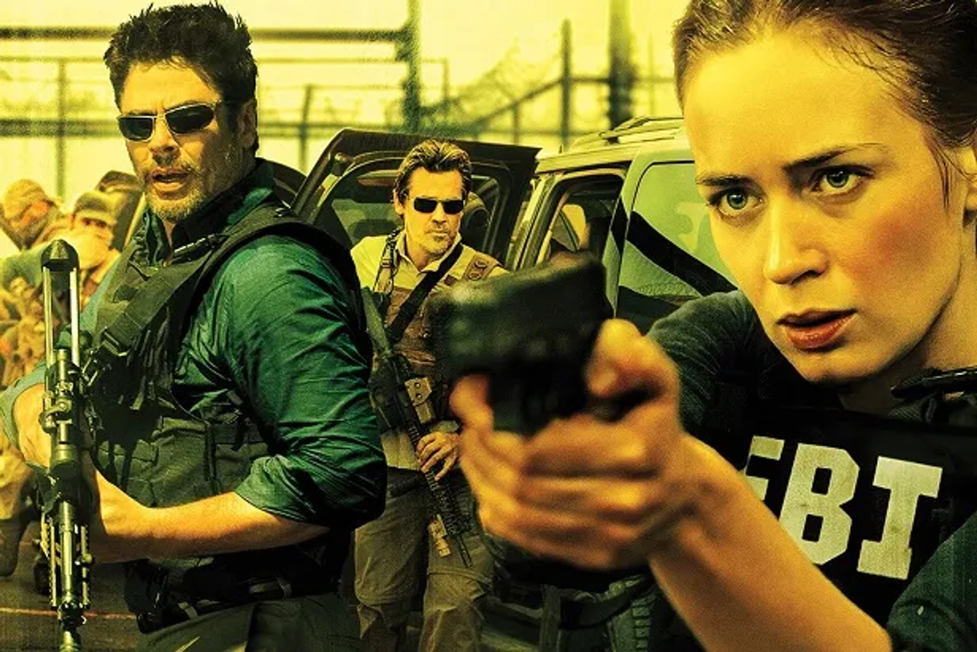 Josh Brolin, Benicio Del Toro, and Emily Blunt in Sicario (2015)