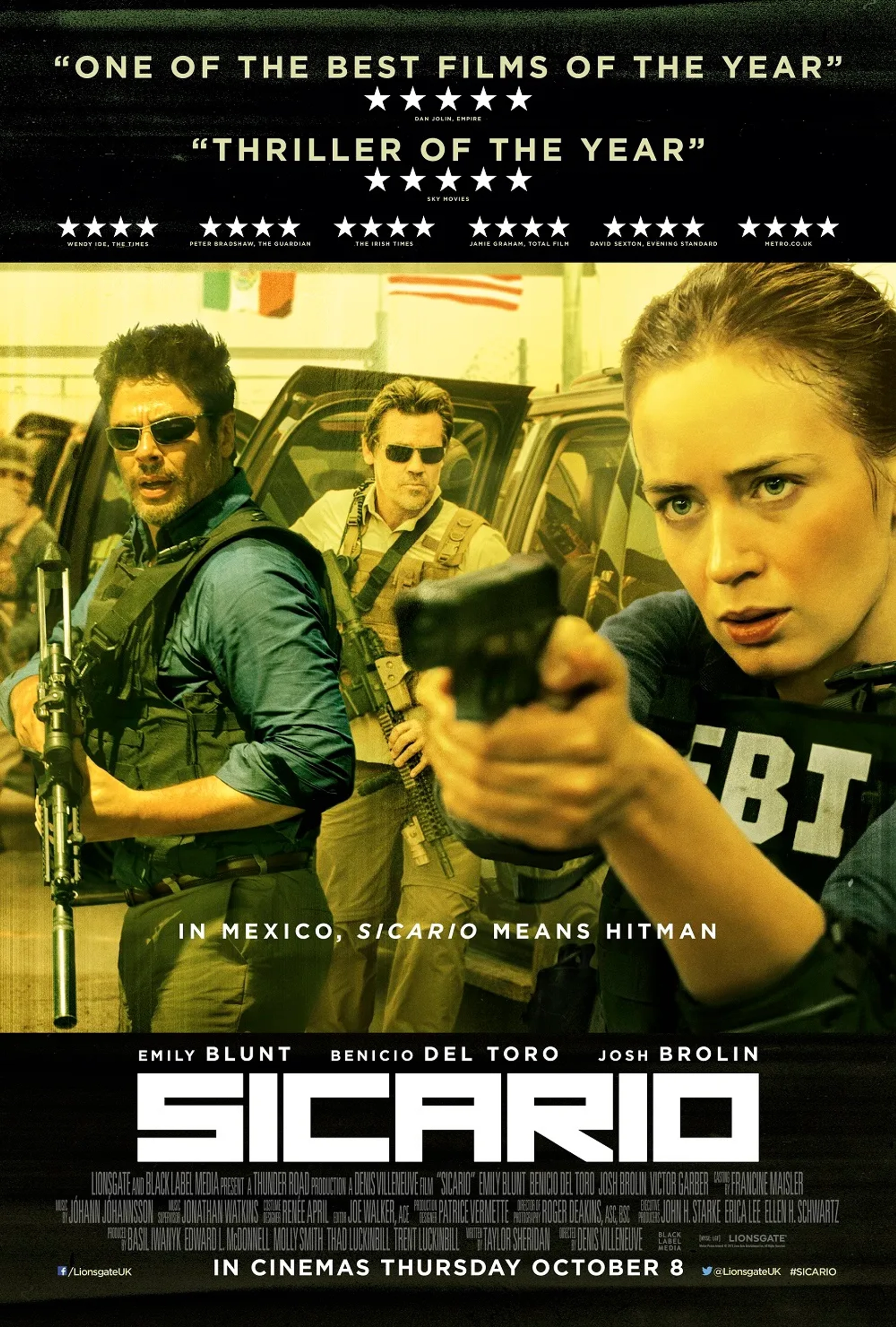 Josh Brolin, Benicio Del Toro, and Emily Blunt in Sicario (2015)