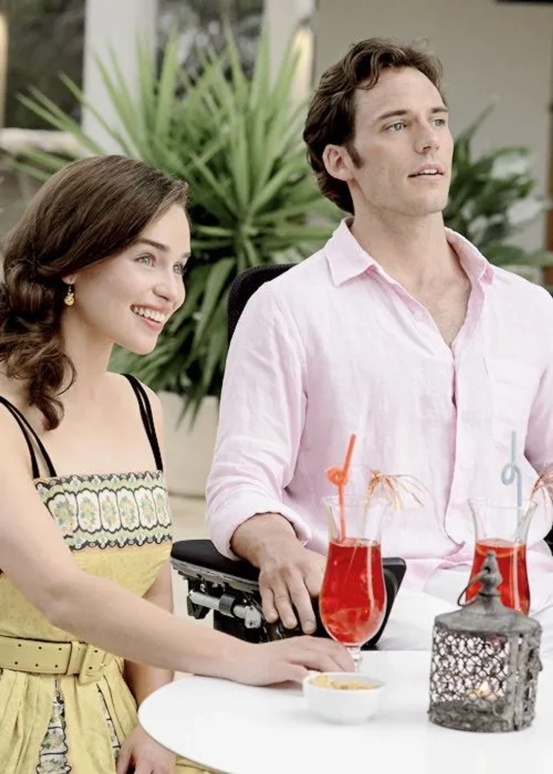 Sam Claflin and Emilia Clarke in Me Before You (2016)
