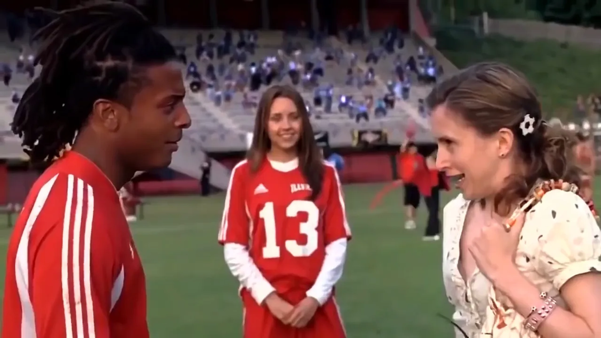 Amanda Bynes, Emily Perkins, and Brandon Jay McLaren in She's the Man (2006)