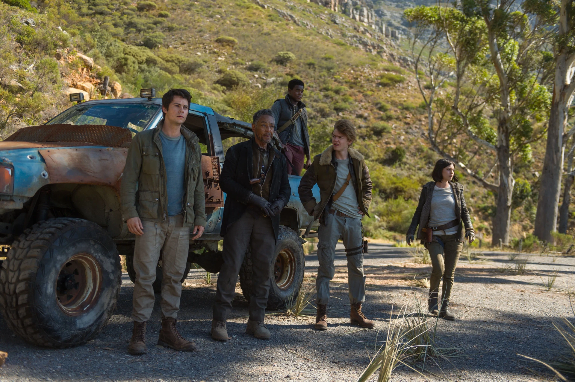 Giancarlo Esposito, Thomas Brodie-Sangster, Dexter Darden, Dylan O'Brien, and Rosa Salazar in Maze Runner: The Death Cure (2018)