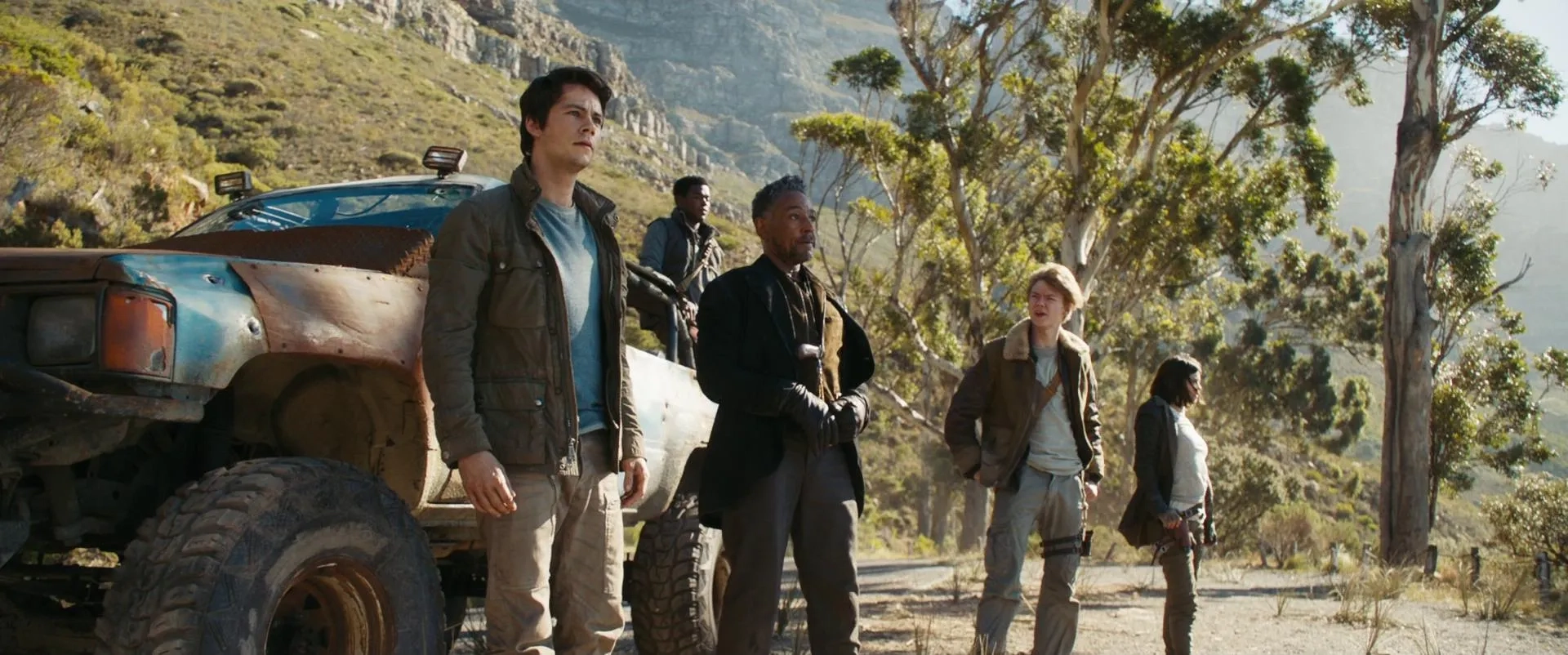 Giancarlo Esposito, Thomas Brodie-Sangster, Dexter Darden, Dylan O'Brien, and Rosa Salazar in Maze Runner: The Death Cure (2018)