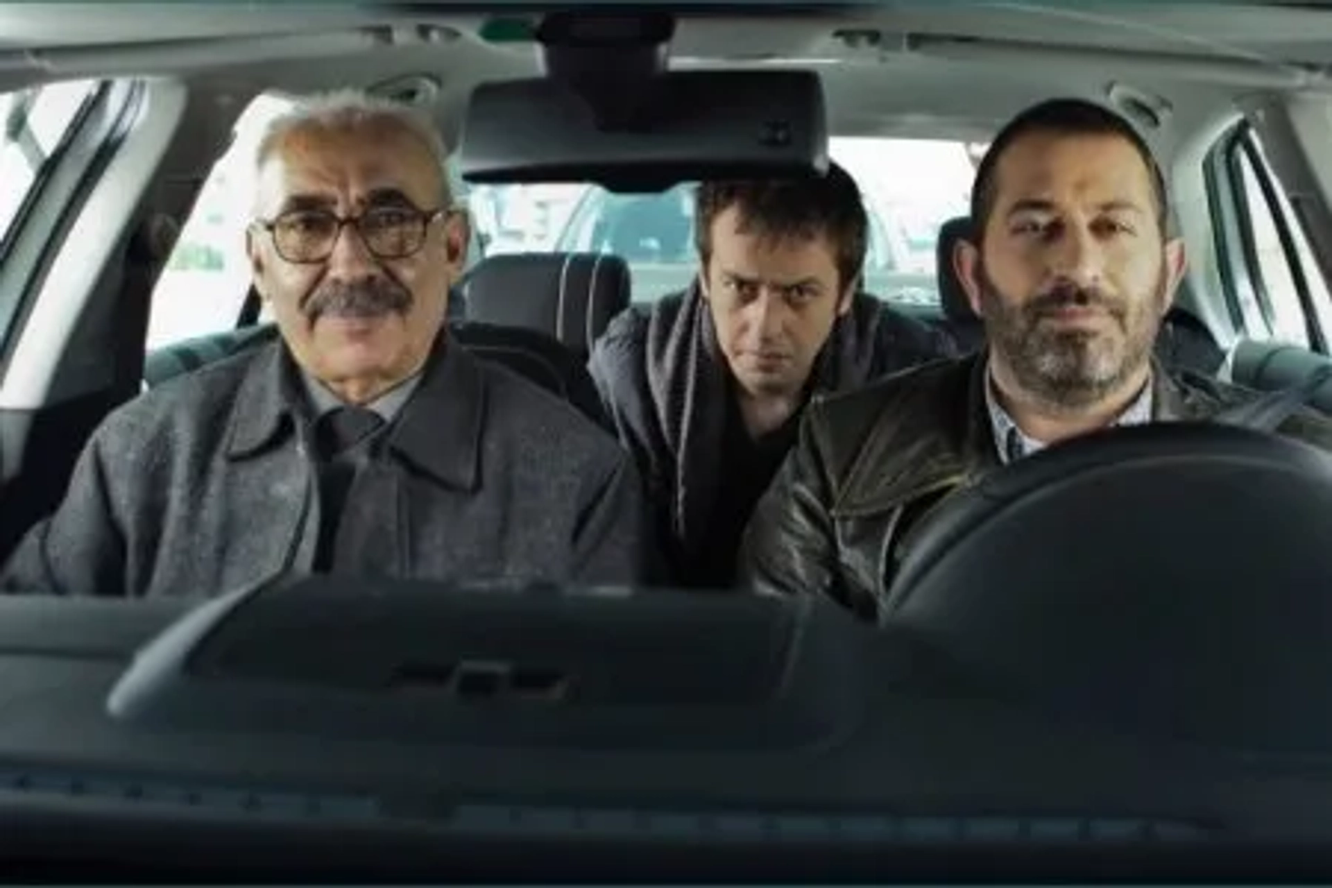 Sener Sen, Cem Yilmaz, and Okan Yalabik in Hunting Season (2010)