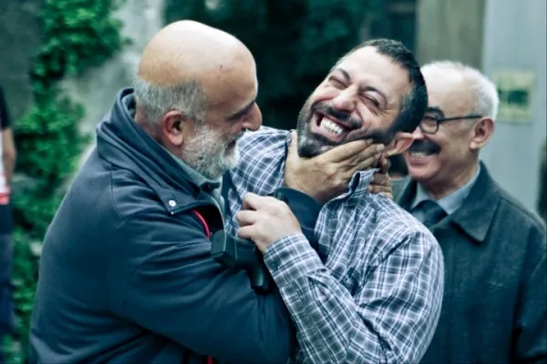 Sener Sen, Yavuz Turgul, and Cem Yilmaz in Hunting Season (2010)