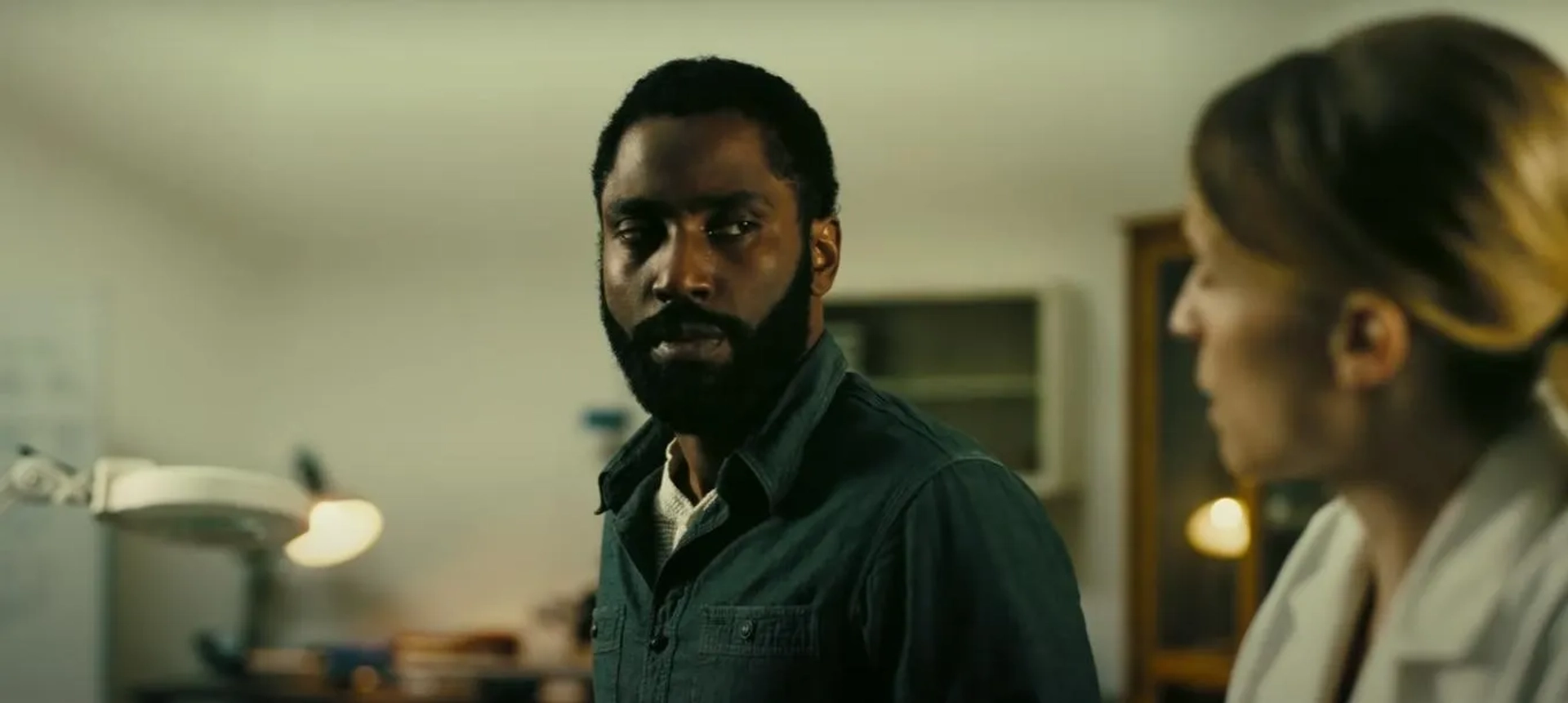 John David Washington and Clémence Poésy in Tenet (2020)