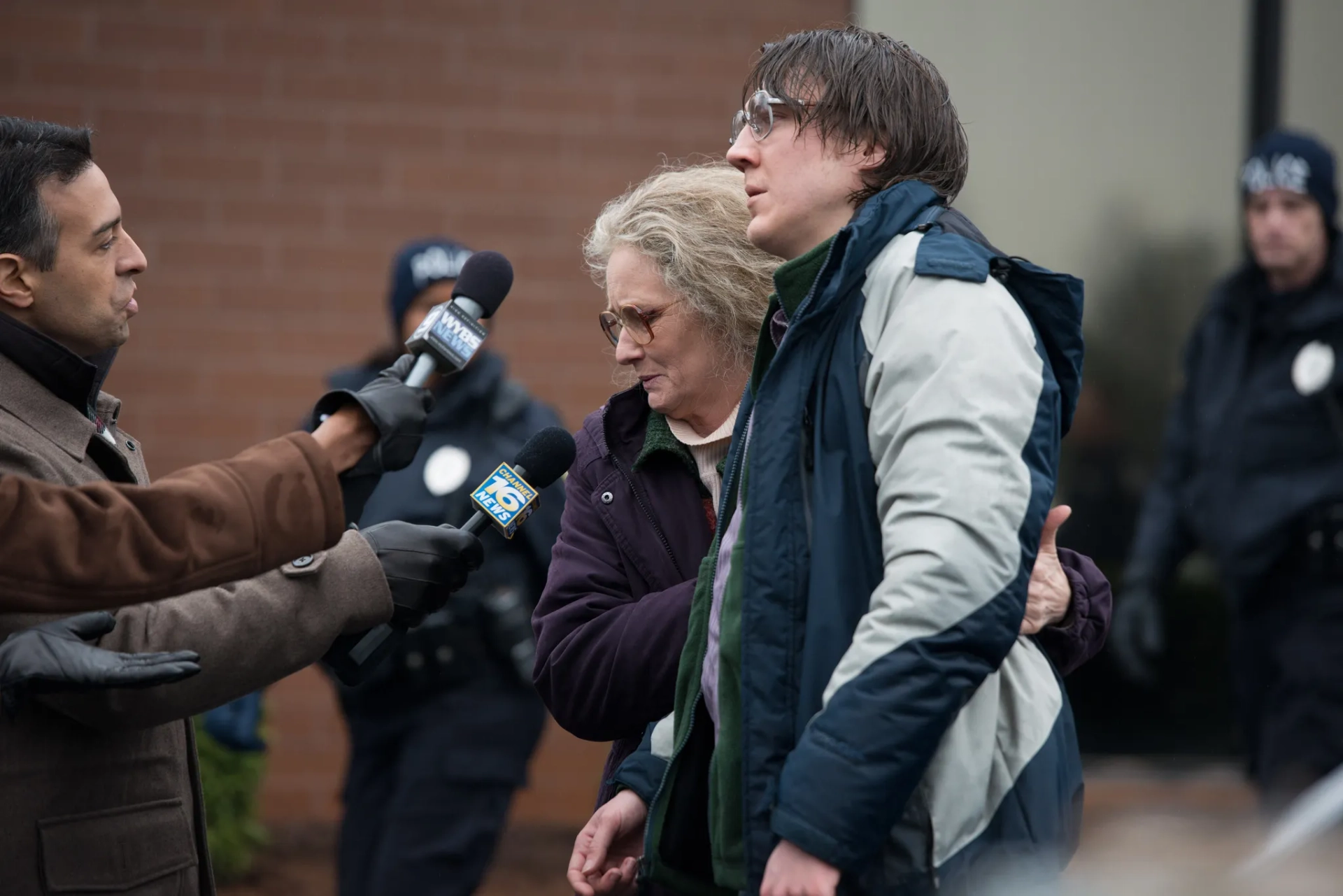 Paul Dano and Melissa Leo in Prisoners (2013)