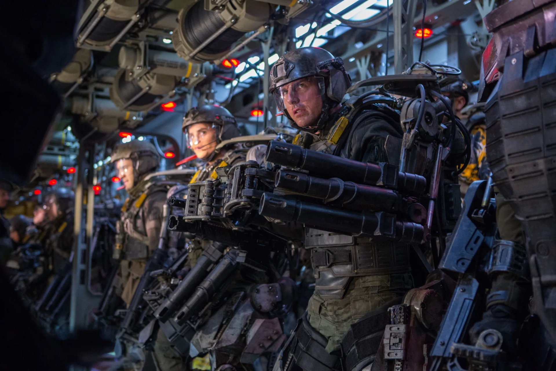 Tom Cruise and Charlotte Riley in Edge of Tomorrow (2014)