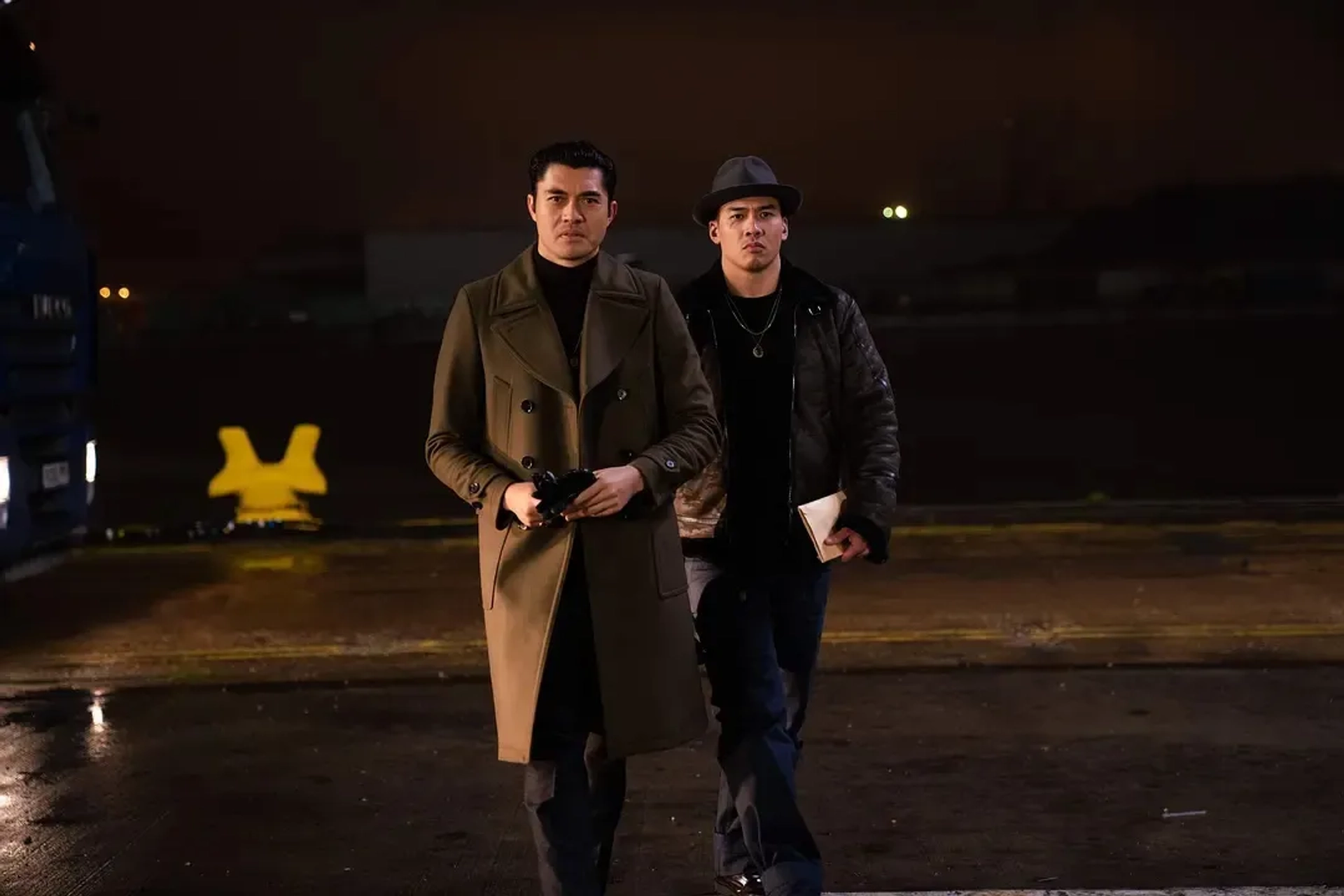 Jason Wong and Henry Golding in The Gentlemen (2019)