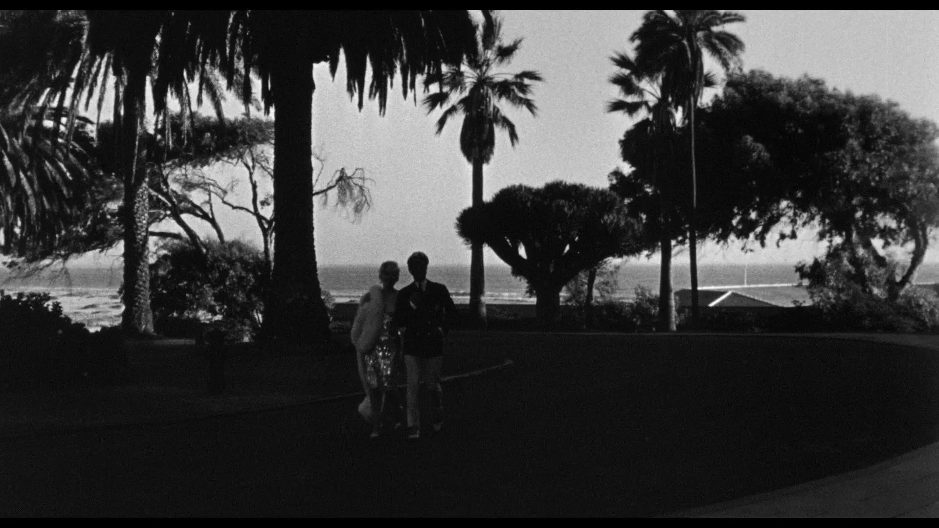 Marilyn Monroe and Tony Curtis in Some Like It Hot (1959)