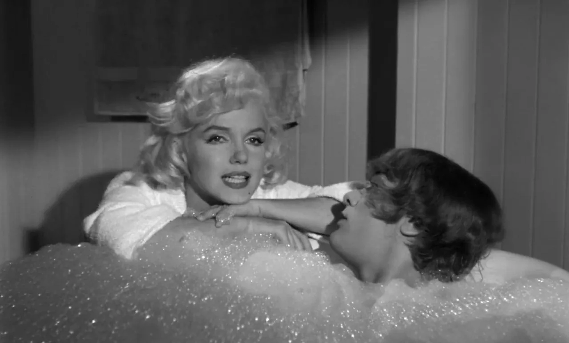 Marilyn Monroe and Tony Curtis in Some Like It Hot (1959)