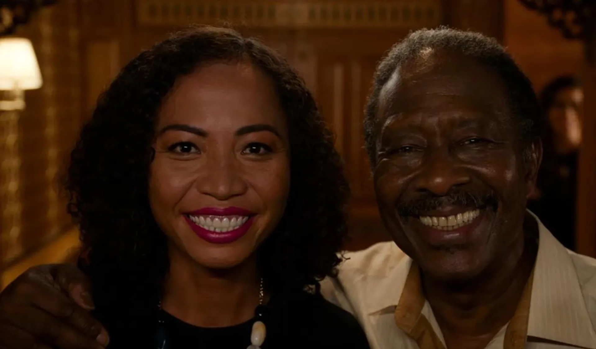 Clarke Peters and Sandy Huong Pham in Da 5 Bloods (2020)