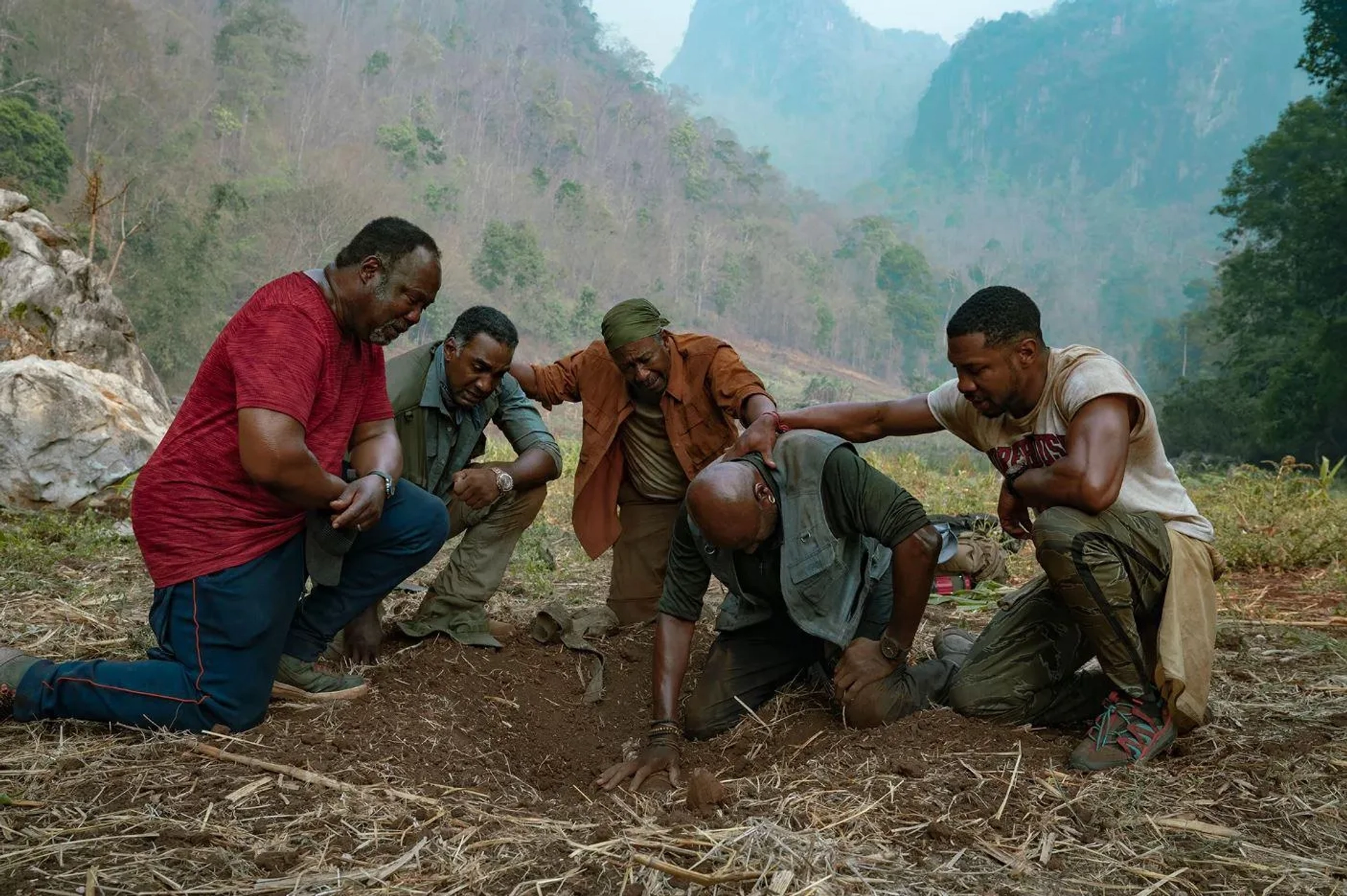 Delroy Lindo, Norm Lewis, Clarke Peters, Isiah Whitlock Jr., and Jonathan Majors in Da 5 Bloods (2020)