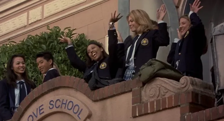 Mandy Moore, Elizabeth Gudenrath, and Bianca Lopez in The Princess Diaries (2001)