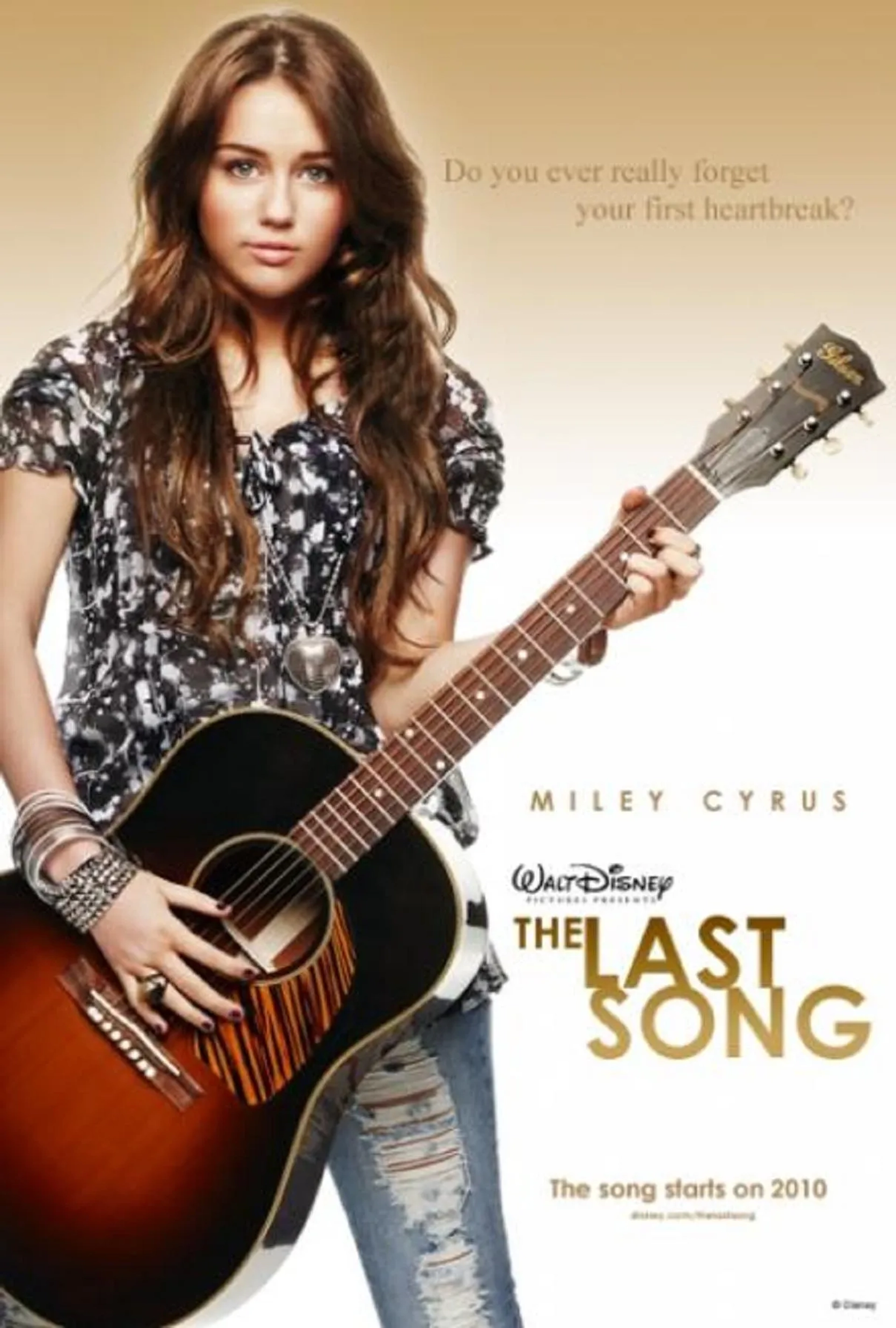 Miley Cyrus in The Last Song (2010)