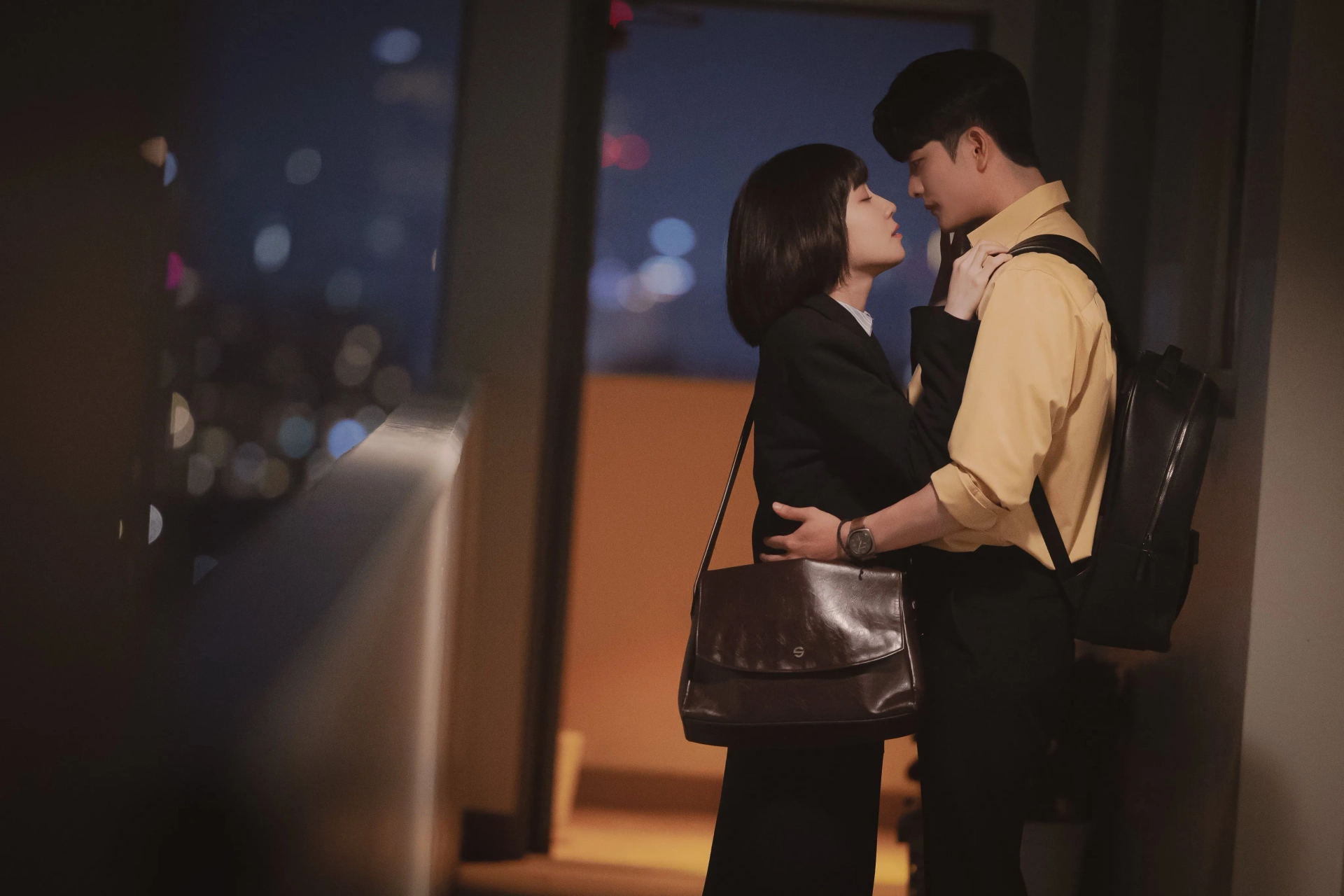 Park Eun-bin and Kang Tae-oh in Extraordinary Attorney Woo (2022)