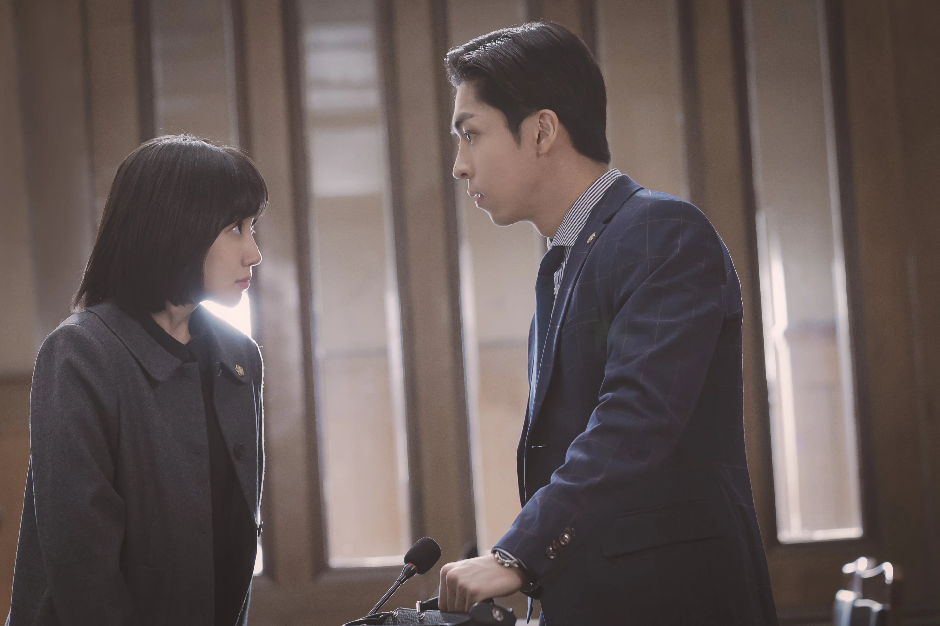 Joo Jong-hyuk and Park Eun-bin in Extraordinary Attorney Woo (2022)