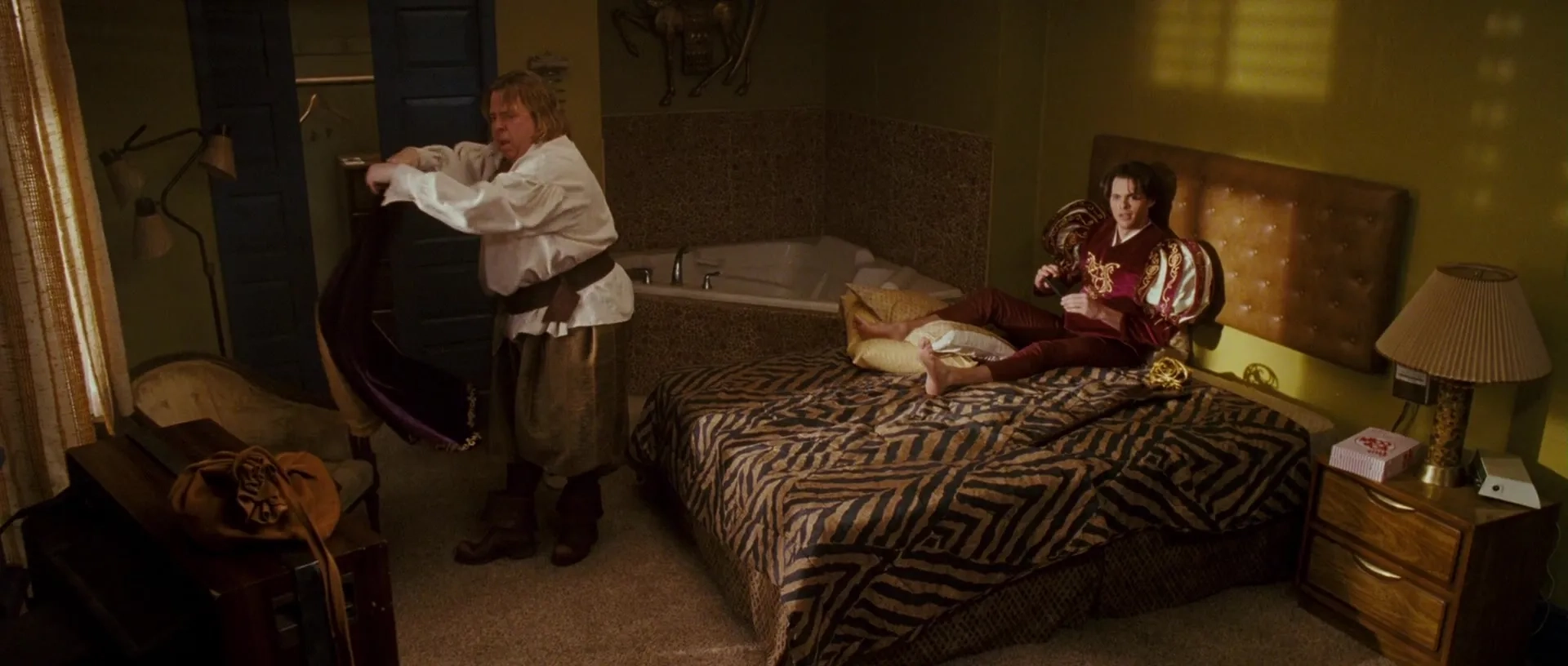 Timothy Spall and James Marsden in Enchanted (2007)