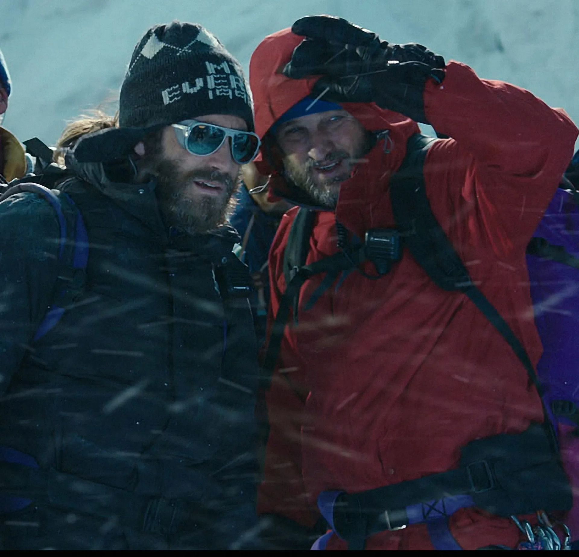 Jason Clarke and Jake Gyllenhaal in Everest (2015)