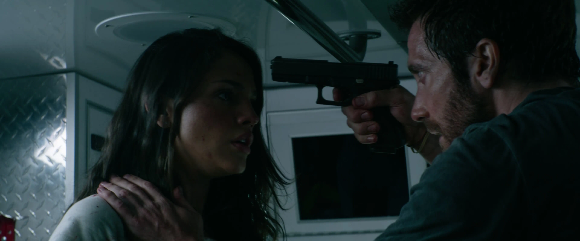 Jake Gyllenhaal and Eiza González in Ambulance (2022)