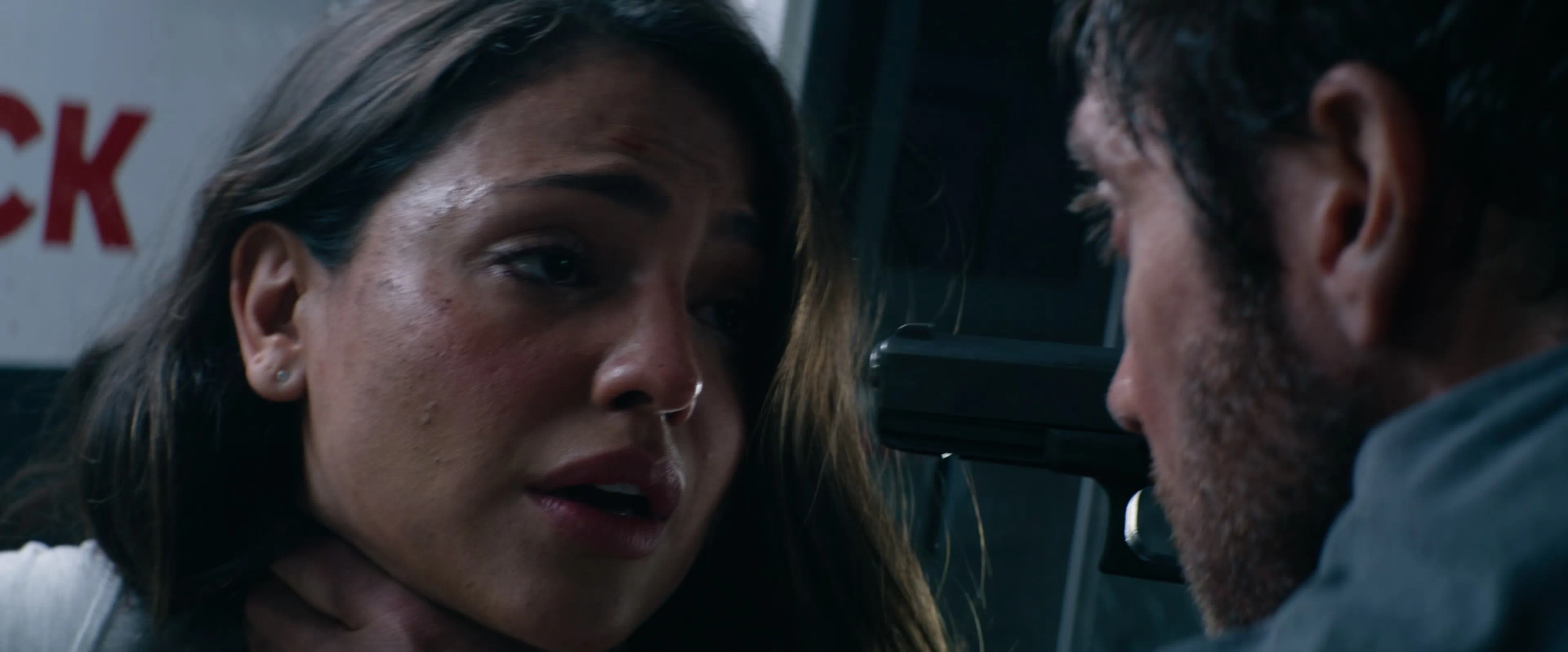 Jake Gyllenhaal and Eiza González in Ambulance (2022)