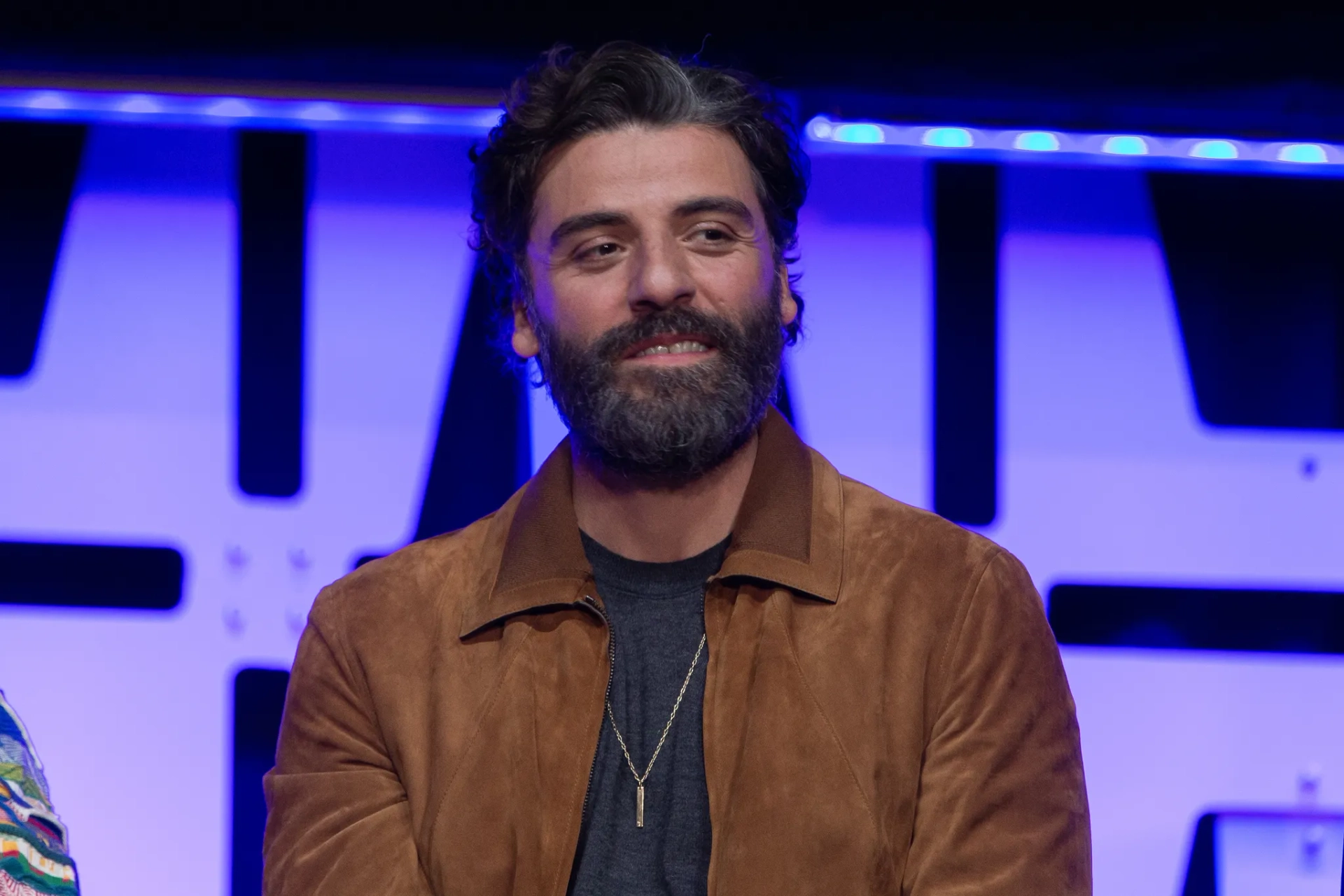 Oscar Isaac at an event for Star Wars: Episode IX - The Rise of Skywalker (2019)