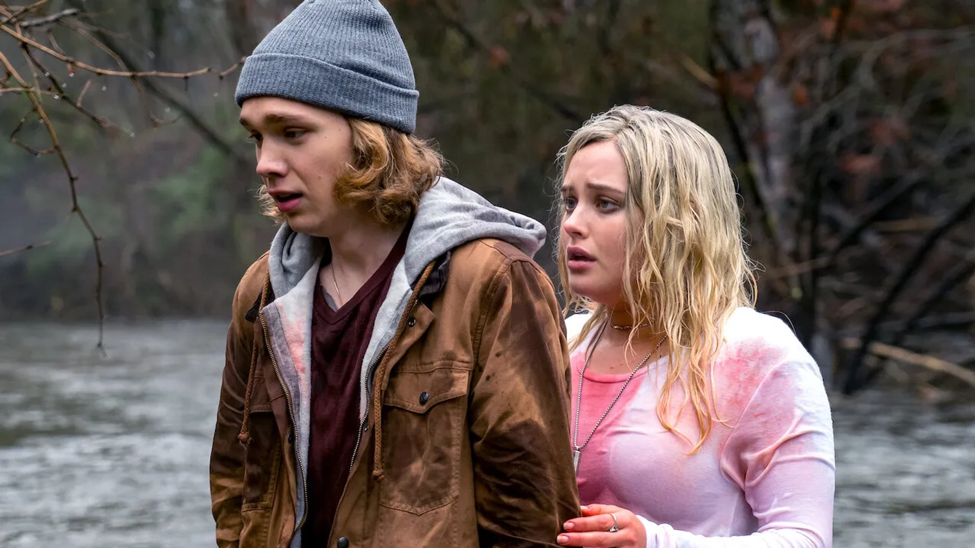 Charlie Plummer and Katherine Langford in Spontaneous (2020)
