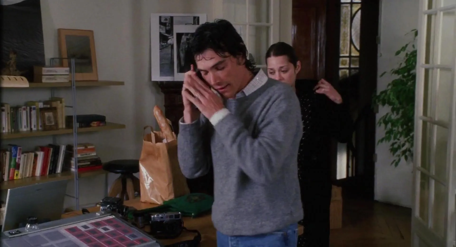 Billy Crudup and Marion Cotillard in Big Fish (2003)