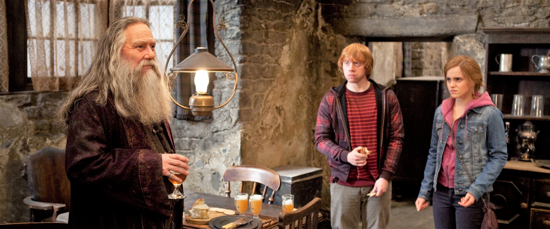 Ciarán Hinds, Rupert Grint, and Emma Watson in Harry Potter and the Deathly Hallows: Part 2 (2011)