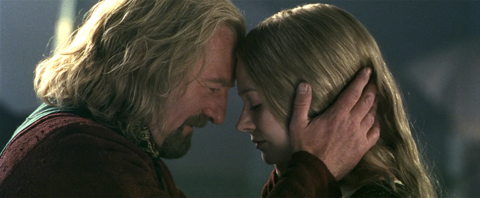 Miranda Otto and Bernard Hill in The Lord of the Rings: The Return of the King (2003)