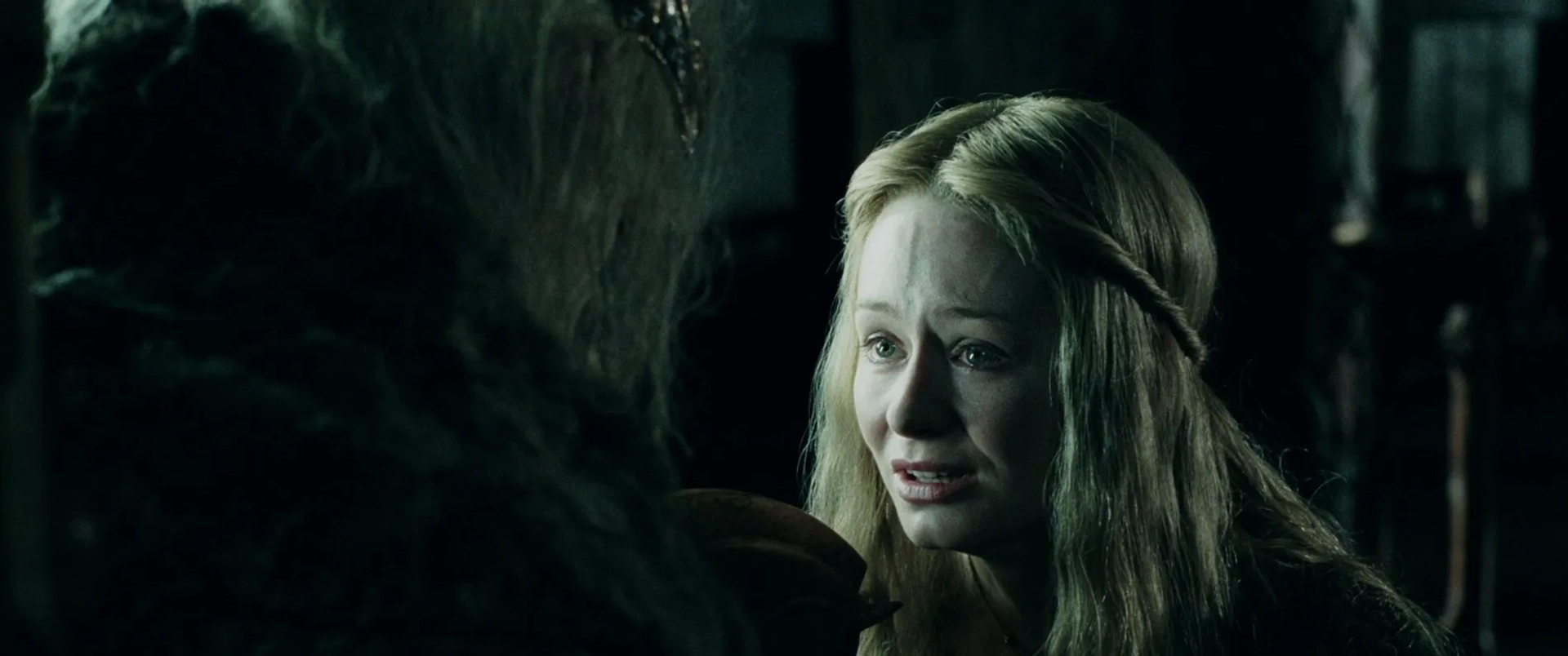 Miranda Otto and Bernard Hill in The Lord of the Rings: The Two Towers (2002)