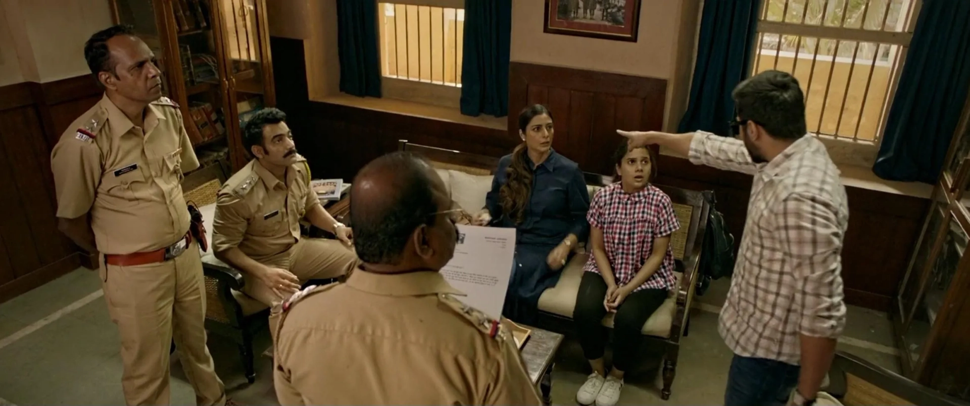 Tabu, Manav Vij, Gopal Singh, Ayushmann Khurrana, Mahesh Rale, and Rashmi Agdekar in Andhadhun (2018)