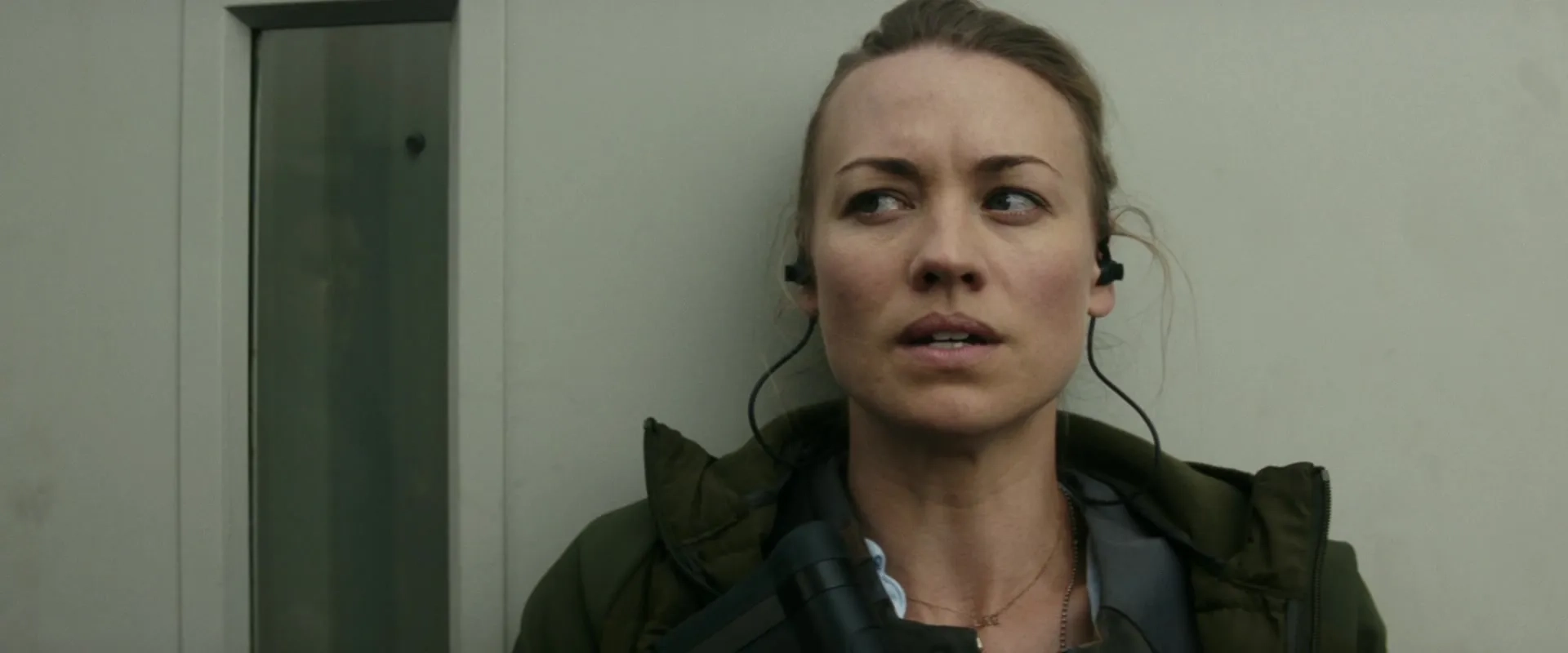 Yvonne Strahovski in The Tomorrow War (2021)