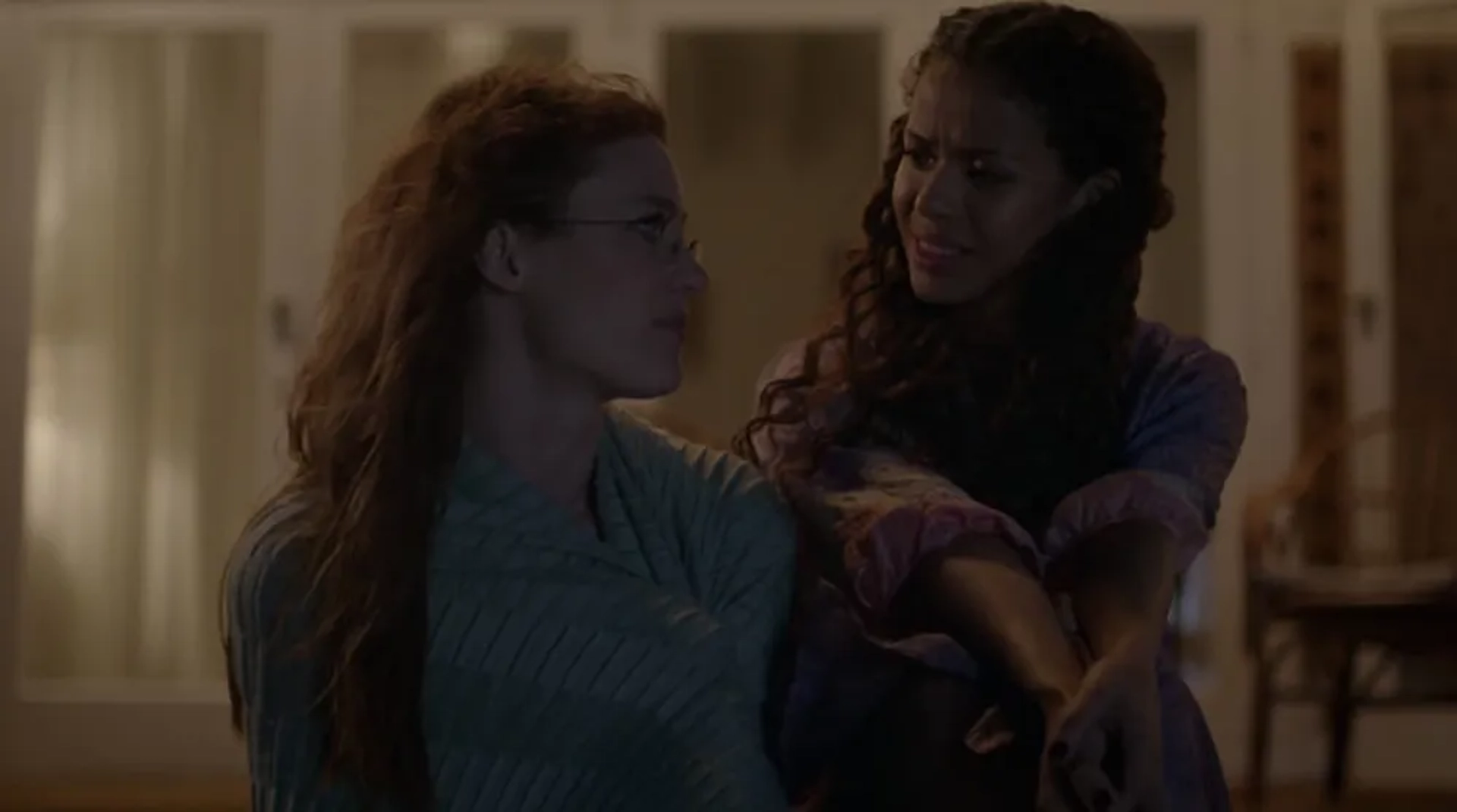 Gugu Mbatha-Raw and Mackenzie Davis in Black Mirror (2011)