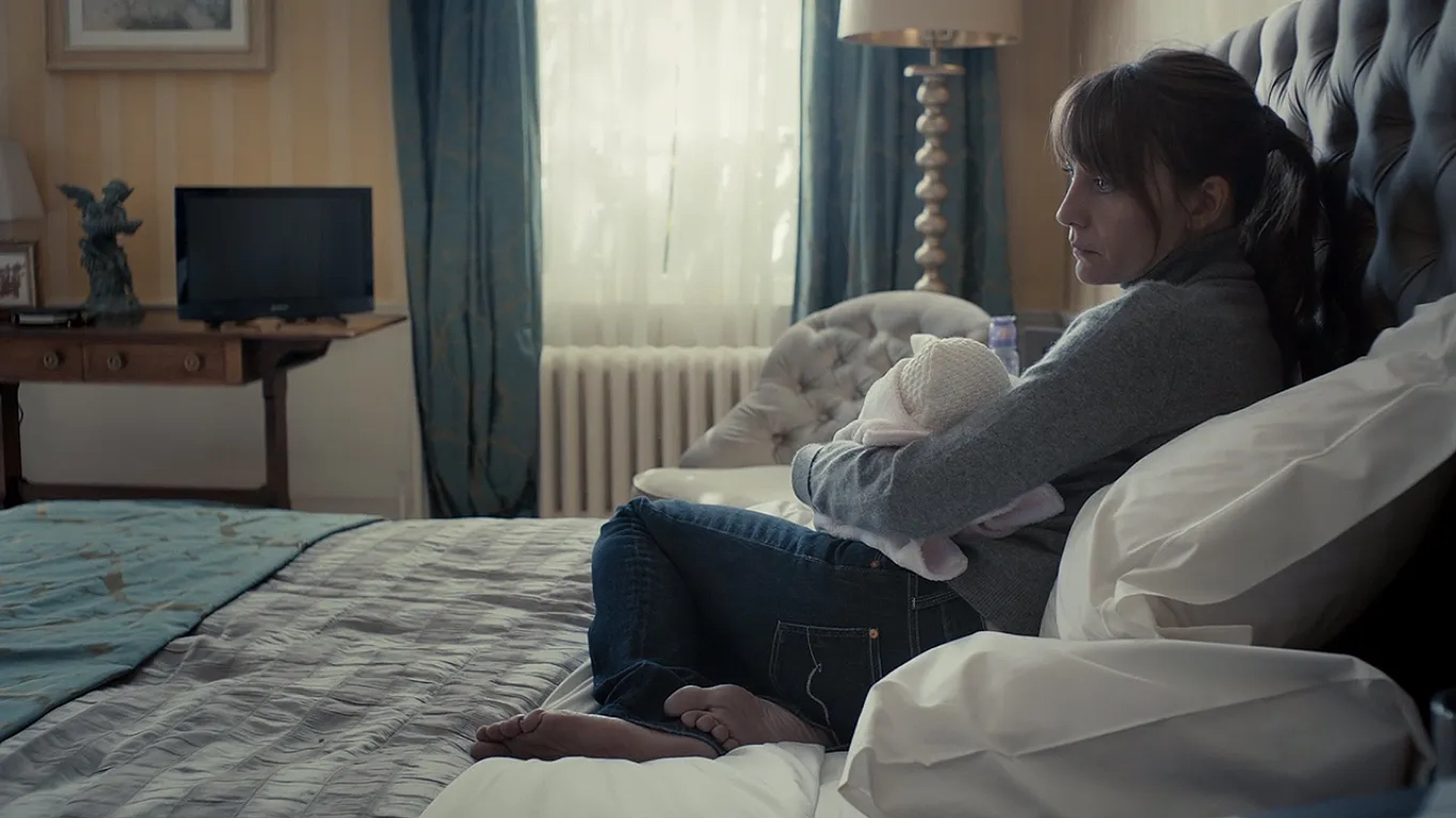 Anna Wilson-Jones in Black Mirror (2011)