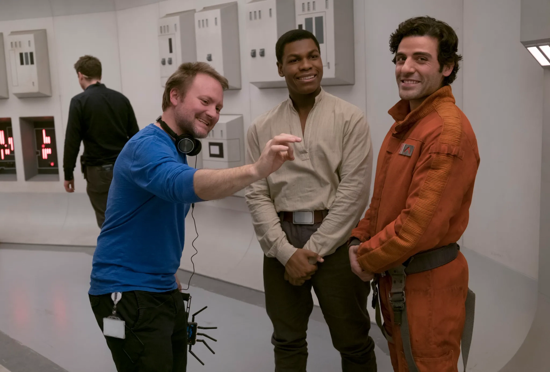 Rian Johnson, Oscar Isaac, and John Boyega in Star Wars: Episode VIII - The Last Jedi (2017)