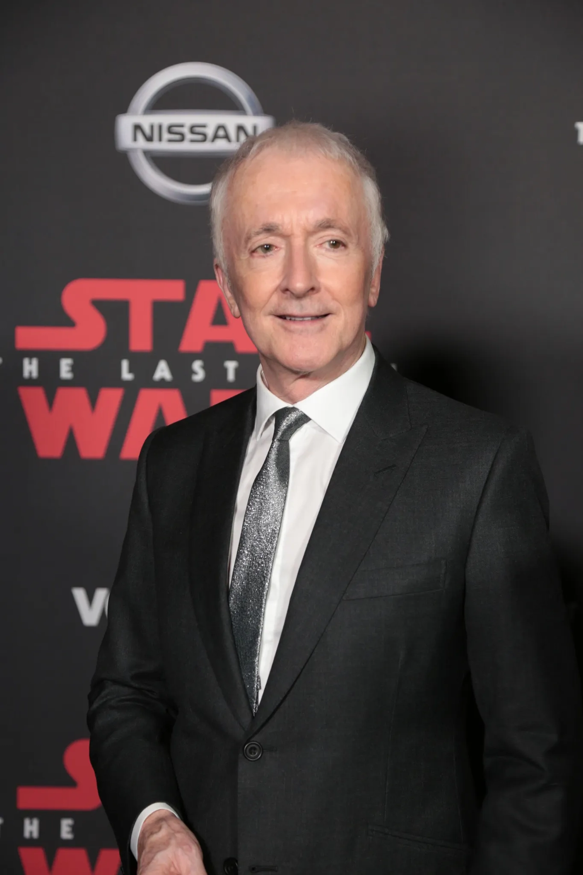 Anthony Daniels at an event for Star Wars: Episode VIII - The Last Jedi (2017)