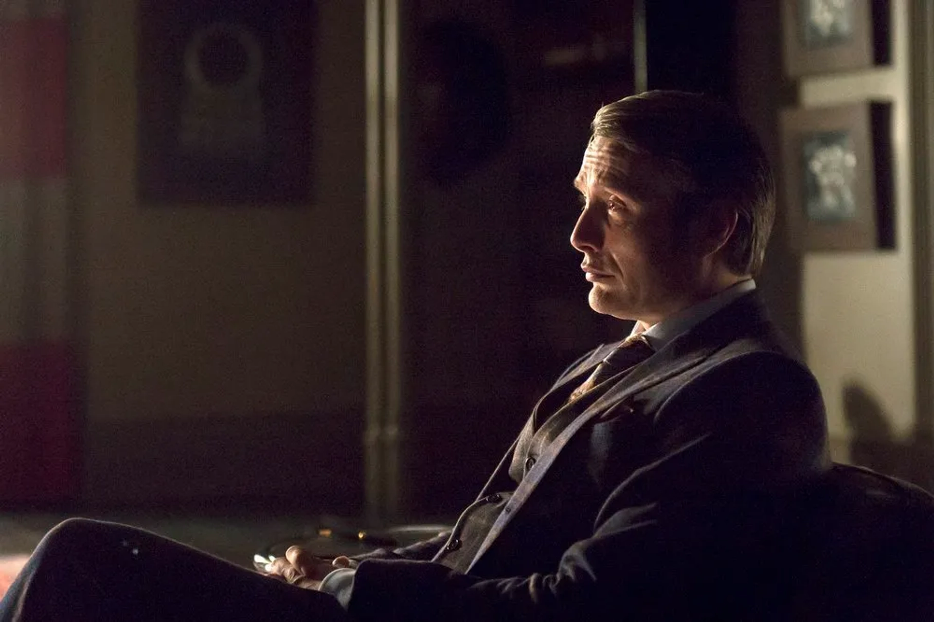 Mads Mikkelsen in Hannibal (2013)