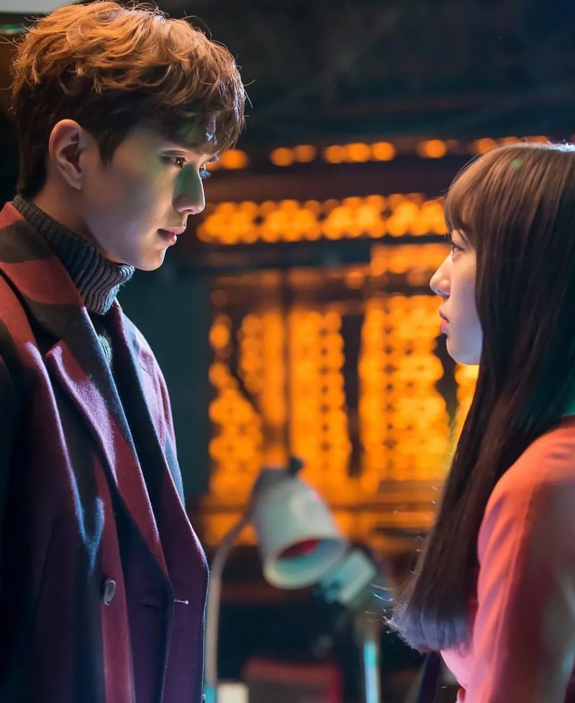 Yoo Seung-ho and Chae Soo-bin in I'm Not a Robot (2017)